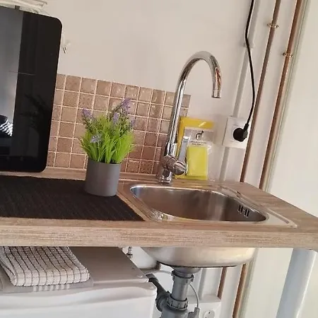 Corredera Travel 5 *