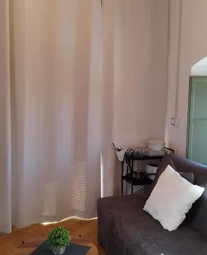 Corredera Travel 5 * Córdoba